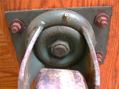 RARE COLSON INDUSTRIAL DESIGN OAK CART COFFEE TABLE 66x32x11 FOUR PHENOLIC WHEEL