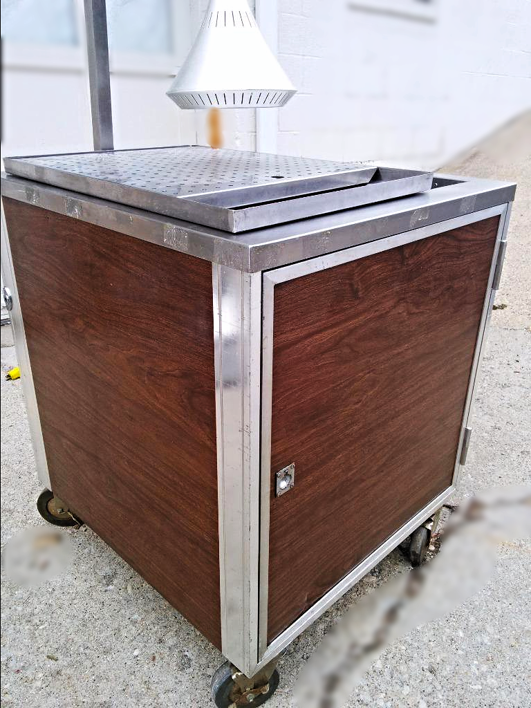 PRECISION BLU-2-BU STEAM MEAT CARVING STATION & MERCO PRODUCTS B 105 A HEAT LAMP