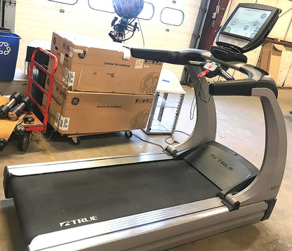 TRUE CS800 with TOTAL BODY TRAINING TOUCH SCREEN HEAVY DUTY TREADMILL WATCHVIDEO