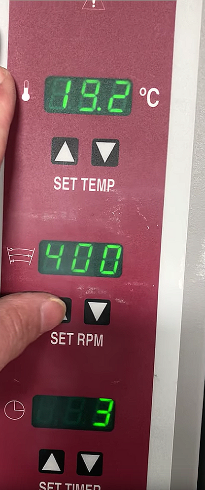 VWR SI6R REFRIGERATED LARGE CAPACITY DIGITAL FLOOR INCUBATOR SHAKER WATCH VIDEO