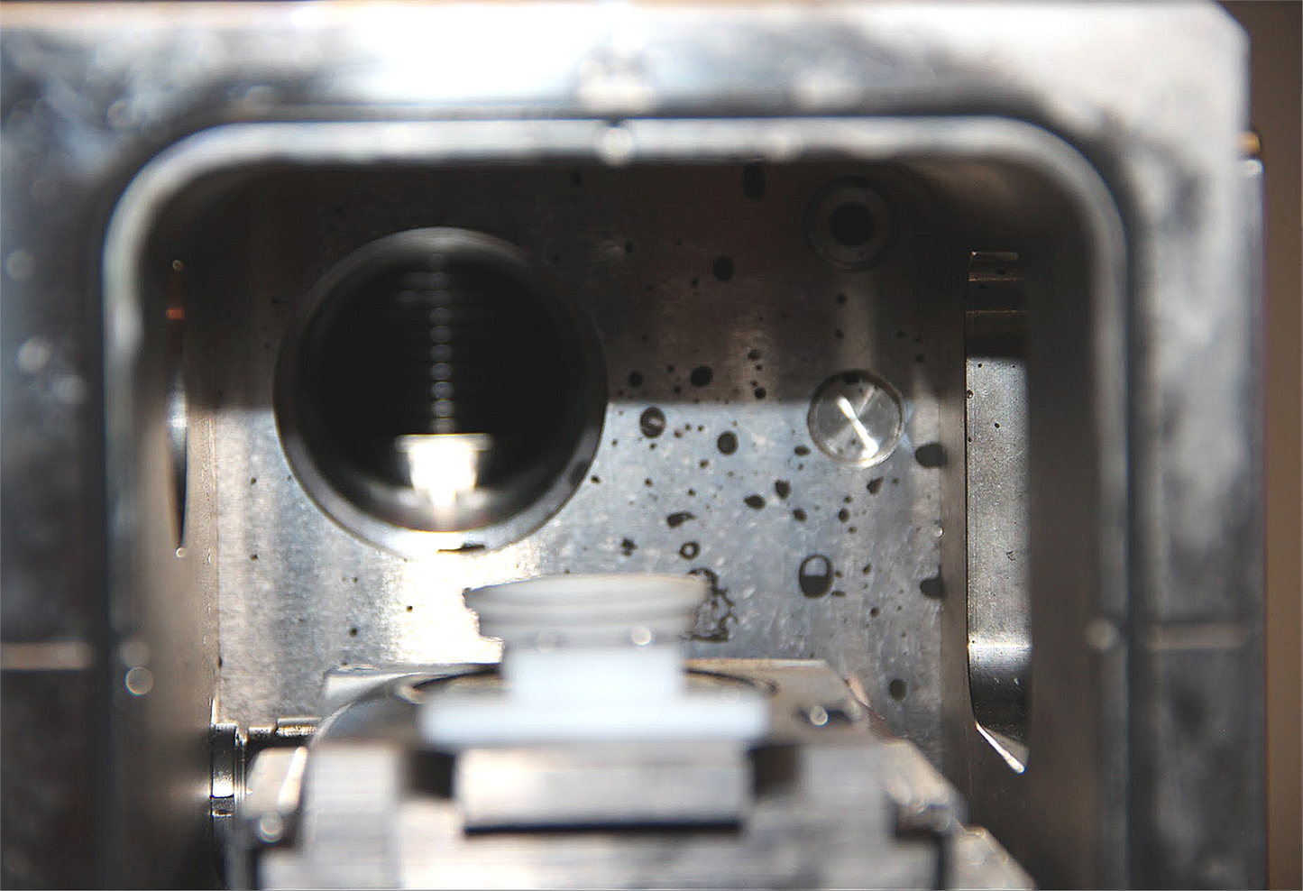 TMC VEECO DI ENVIROSCOPE ATOMIC FORCE MICROSCOPE SYSTEM MDC KAV-150 TURBO-V 70LP