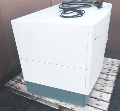 BECTON DICKINSON FACSCALIBUR FLUORESCENCE ACTIVATED CELL SORTER 4 FLOW CYTOMETER