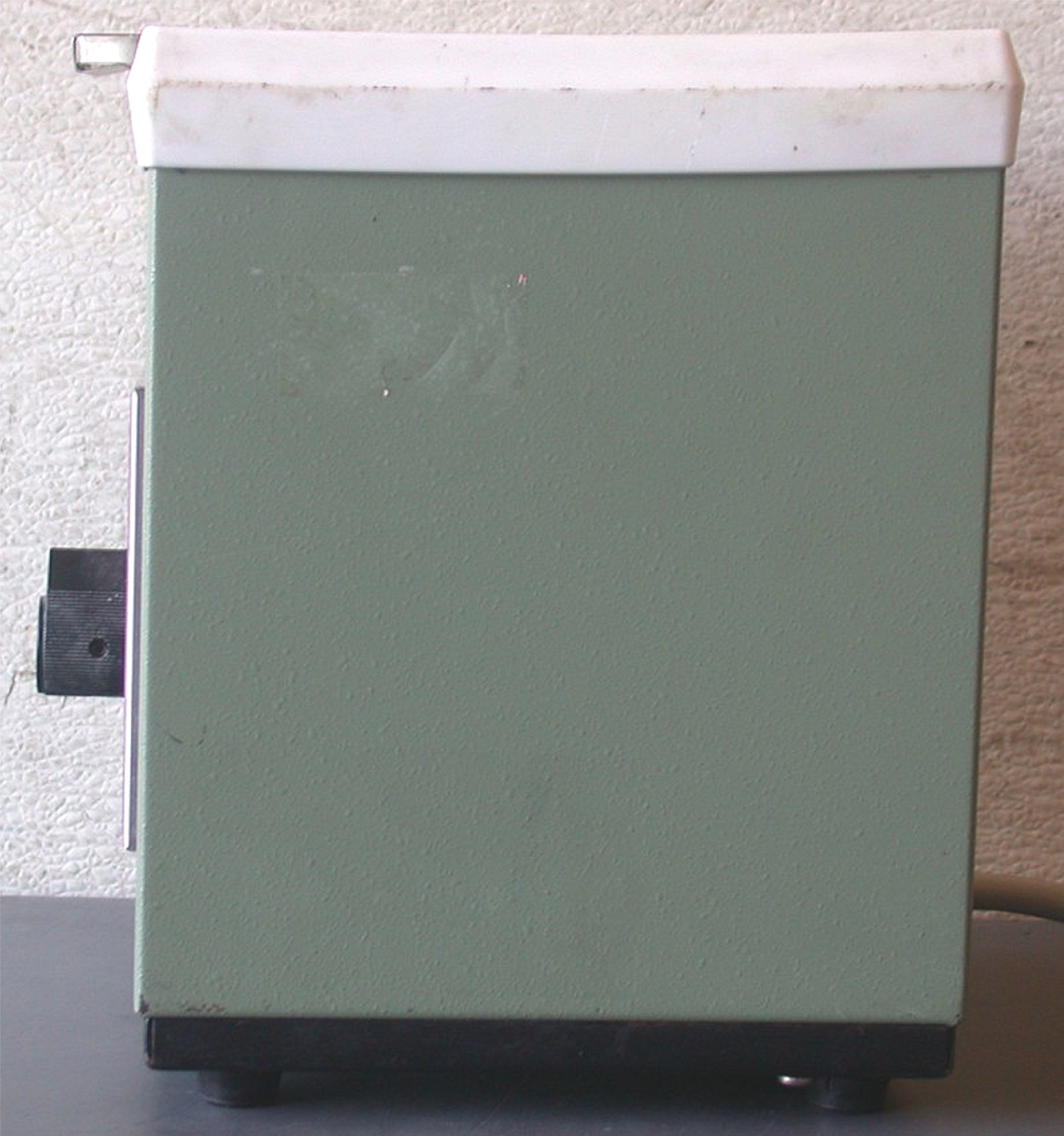 BECKMAN TABLETOP MICROFUGE B COMPLETEwith 6 STAINLESS STEEL PLATES FREE SHIPPING