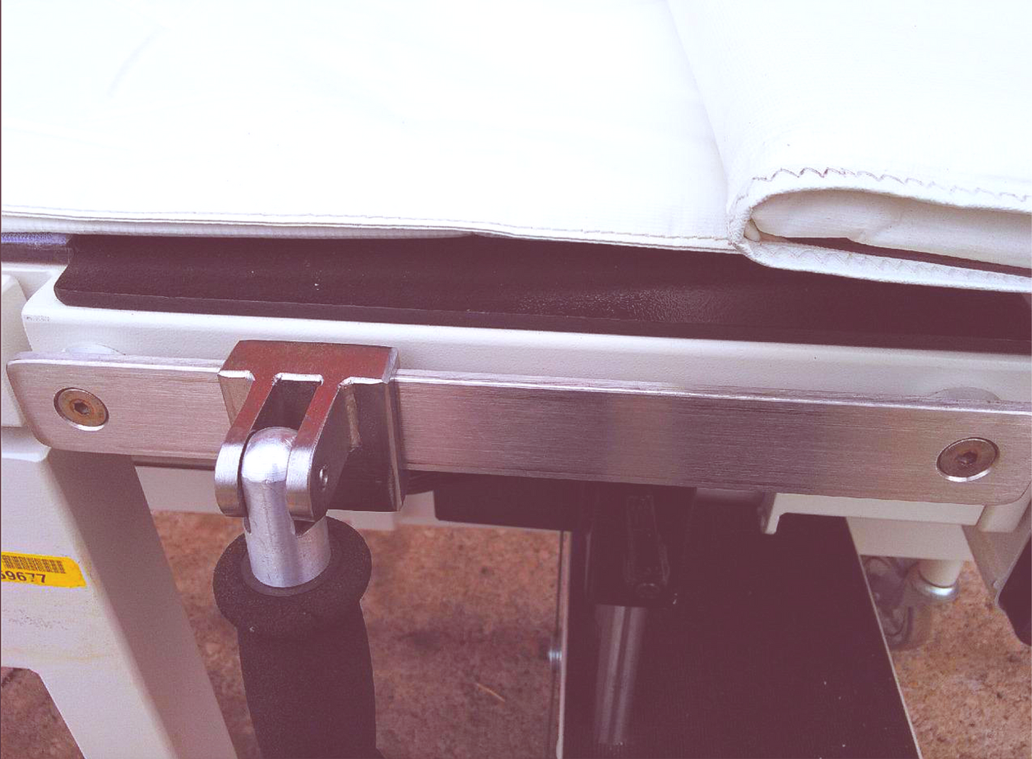 BIODEX MEDICAL MANUAL ADJUSTABLE ECHOCARDIOGRAM X-RAY BARIATRIC TABLE FREE SHIP