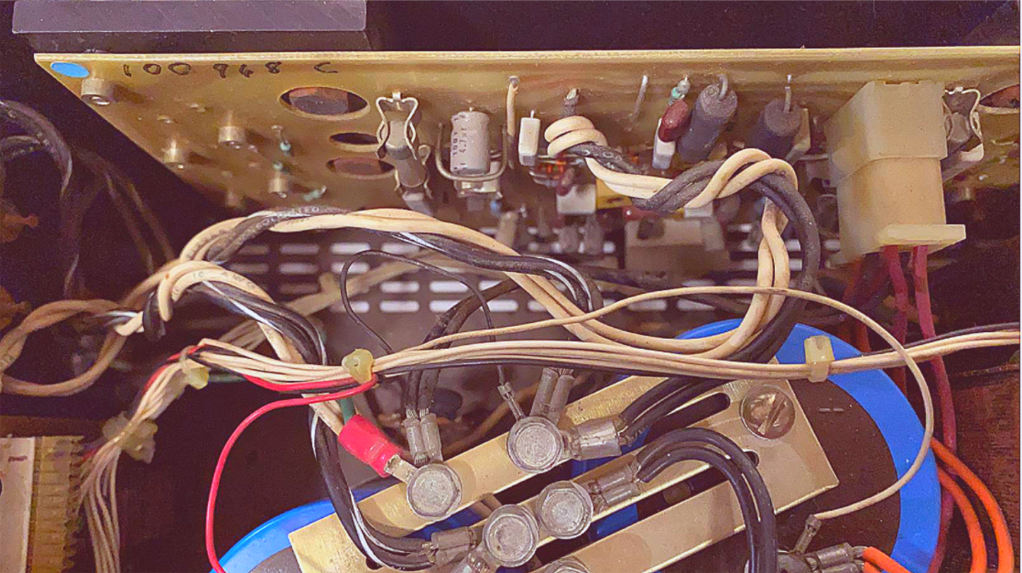 TRANS MOS VSP LABS AMPLIFIER 150 WATTS STEREO 300 WATTS MONO CHANNEL FREE SHIP