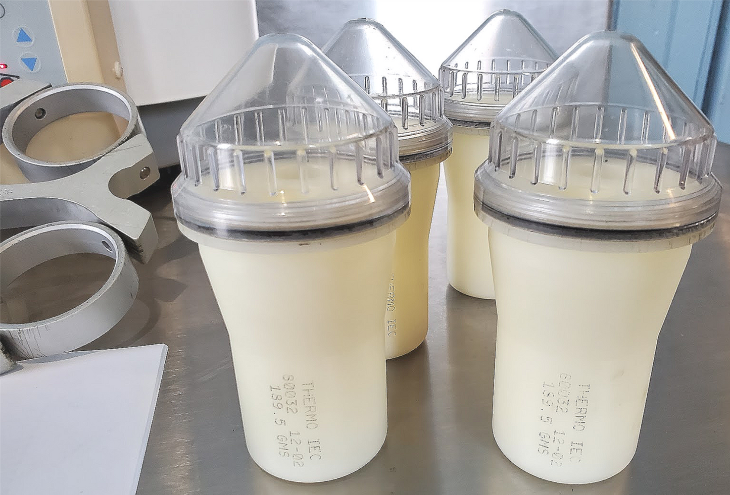 THERMO FISHER CENTRA CL2 CENTRIFUGE with ROTOR 6 TUBES WATCH VIDEO FREESHIP