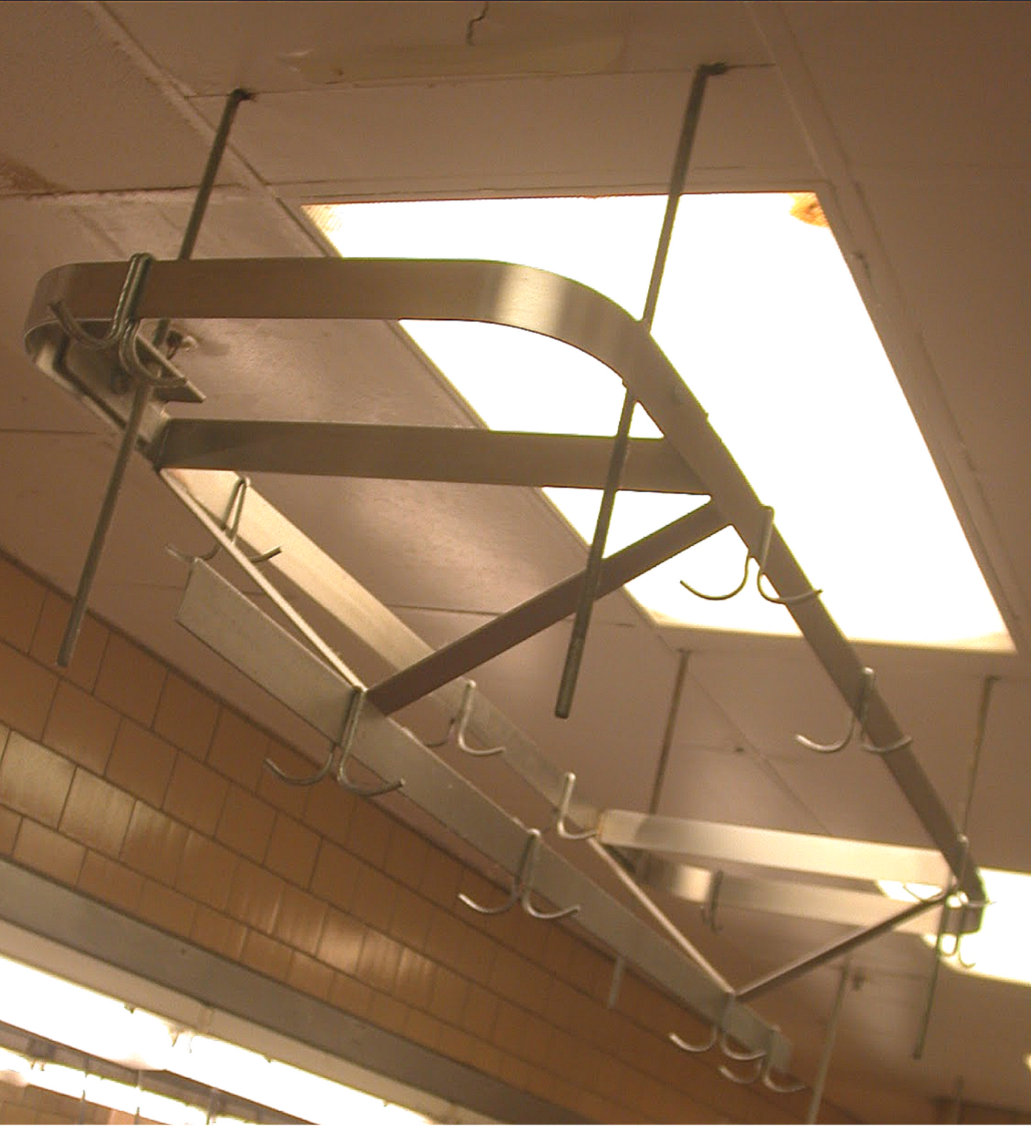 RARE VINTAGE 10FT WIDE STAINL STEEL KITCHEN POT HOLDER RACK BRASS HOOKS FREESHIP