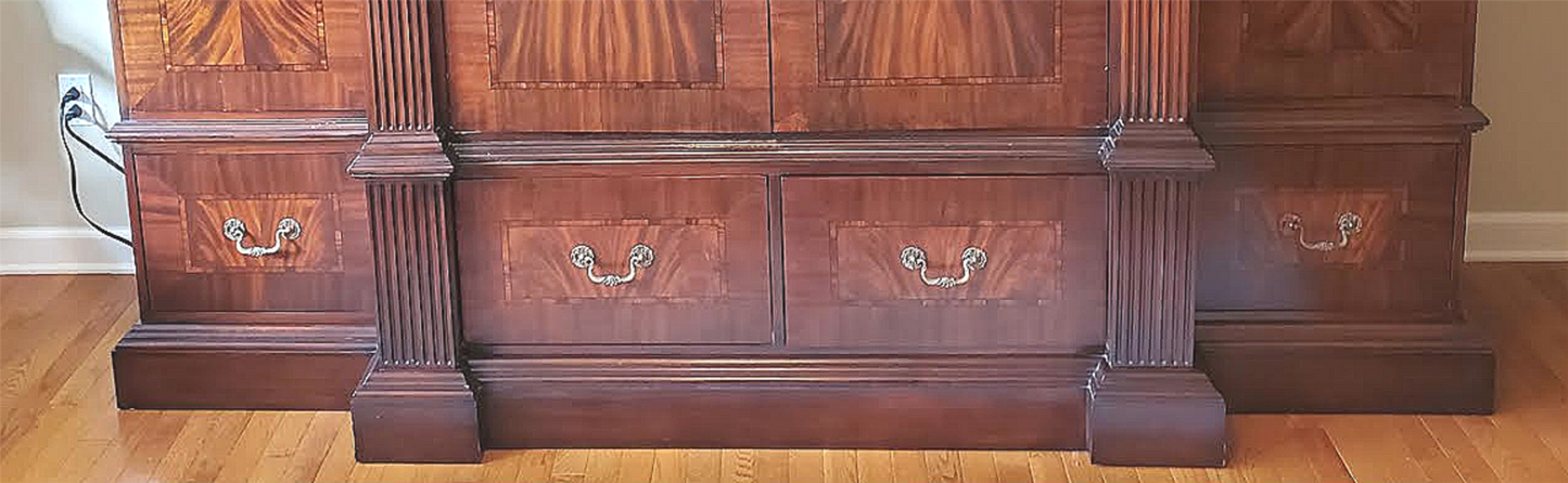 MAHOGANY ENTERTAINMENT CENTER FREE SHIP