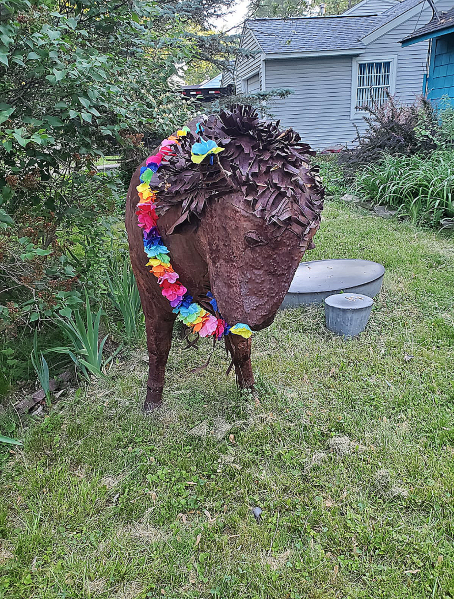 MAHOGANY ENTERTAINMENT CENTER FREE SHIP