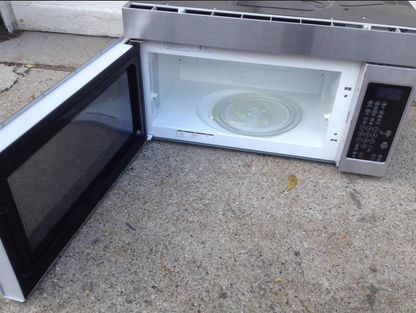 WHIRLPOOL MICROWAVE 1.6 cu.ft. MODEL WMH1164XWS OVEN Wonderful Condition