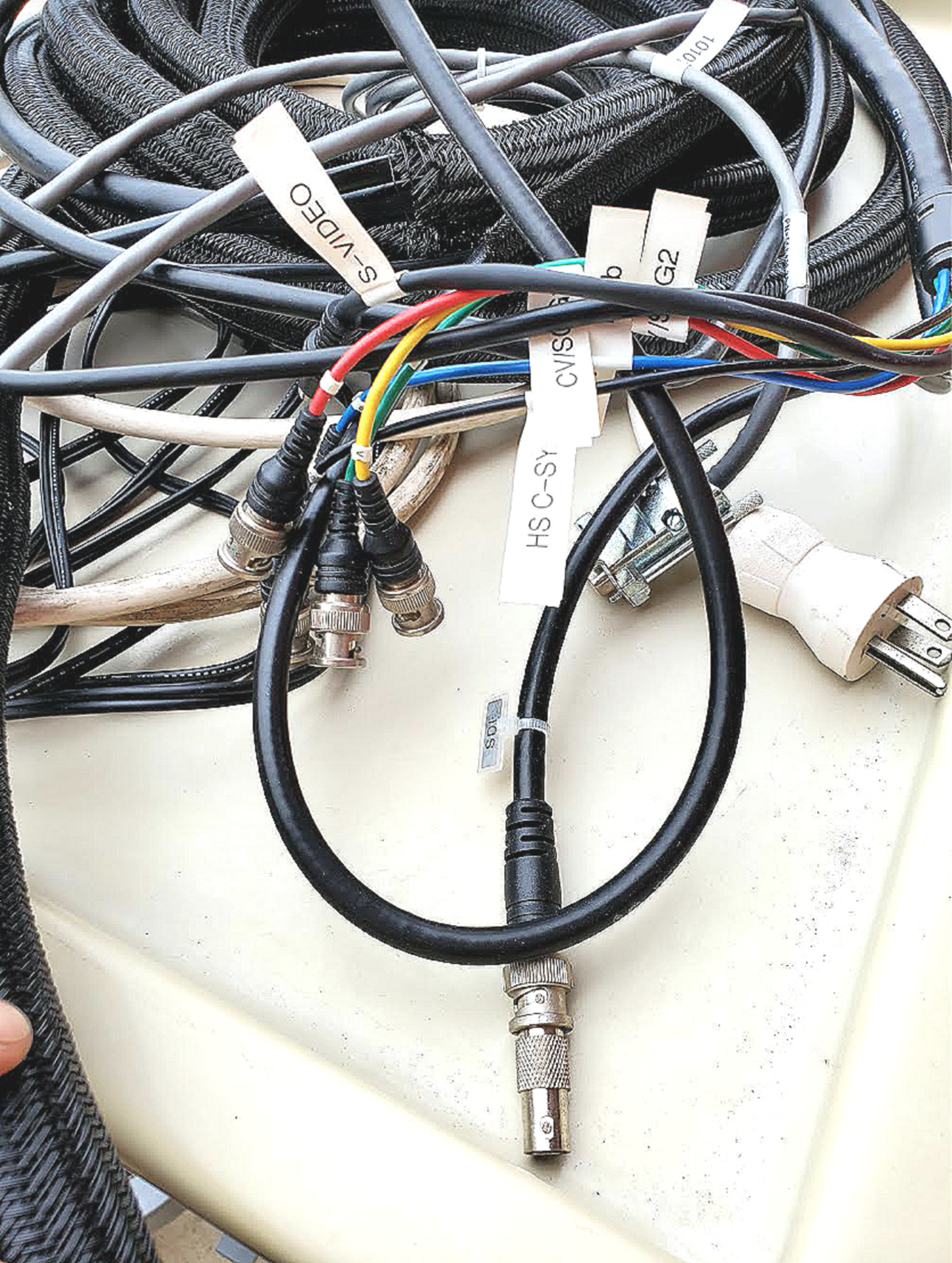 OLYMPUS TC-E1 ENDOSCOPY MEDICAL ROLL STAND CART MAJ-1916 with CABLES FREE SHIP