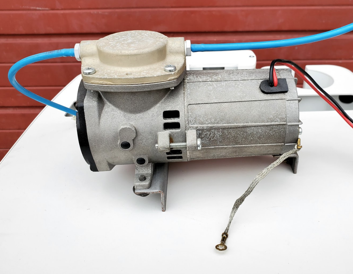 THOMAS® 24 volt 107CDC20/24-233D DIAPHRAGM AIR COMPRESSOR VACUUM PUMP FREE SHIP