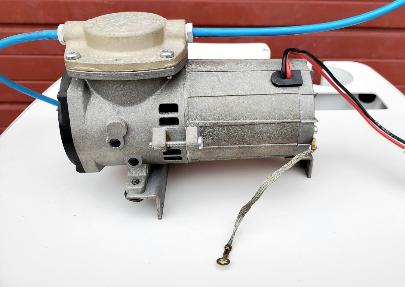 THOMAS® 24 volt 107CDC20/24-233D DIAPHRAGM AIR COMPRESSOR VACUUM PUMP FREE SHIP