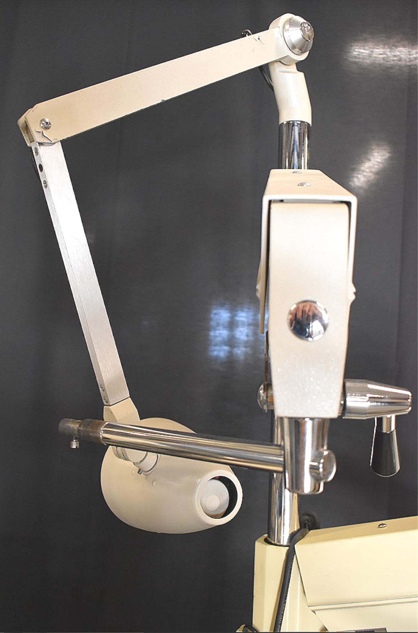 RELIANCE 7000HFC OPHTHALMOLOGIC POWER EXAM CHAIR & INSTRUMENT STAND WATCH VIDEO