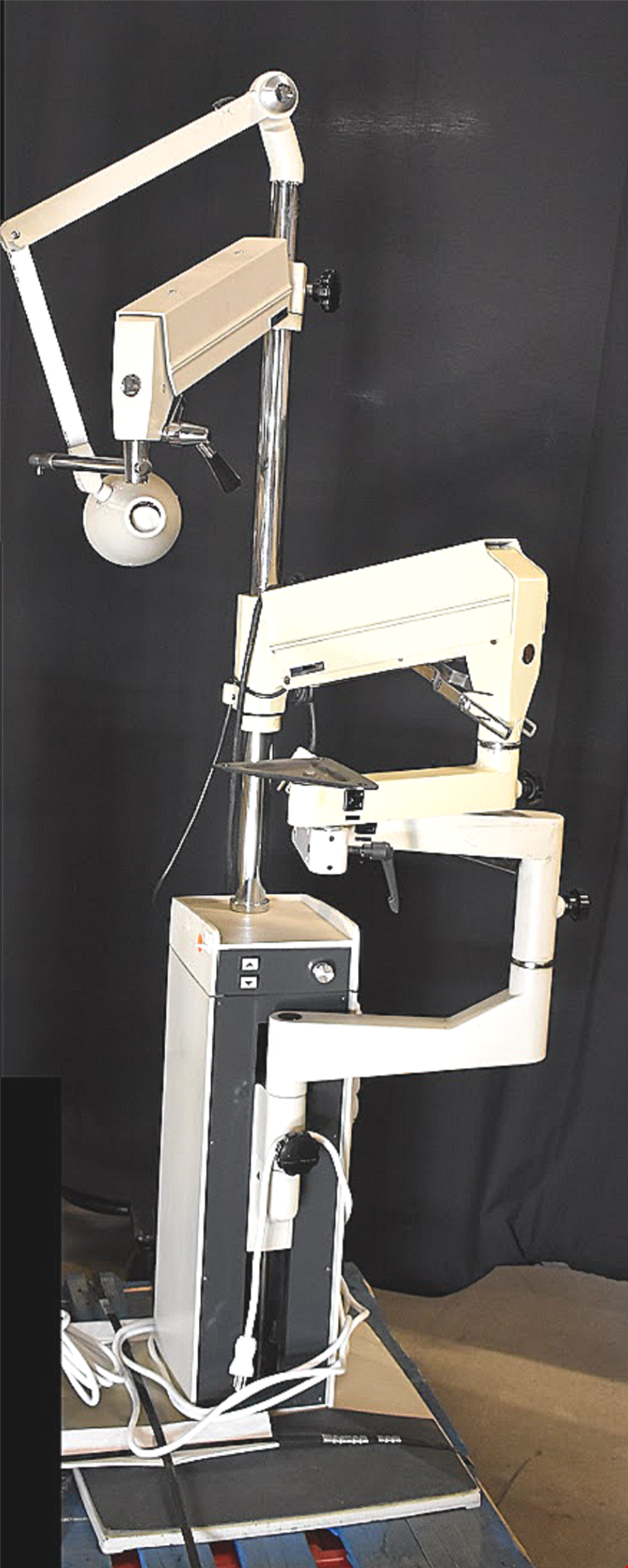 RELIANCE 7000HFC OPHTHALMOLOGIC POWER EXAM CHAIR & INSTRUMENT STAND WATCH VIDEO