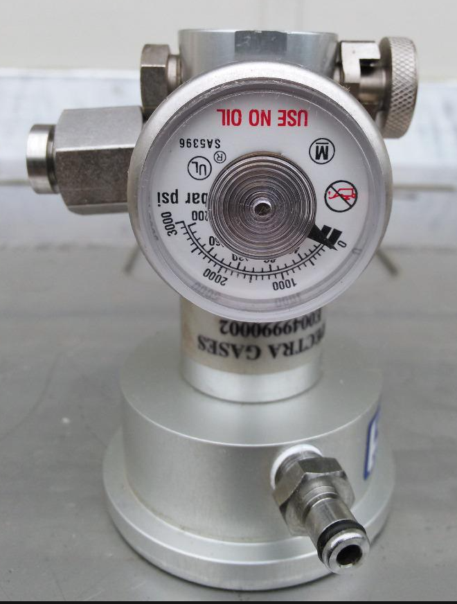 SPECTRA GASES GAS REGULATOR FLOW SHUT OFF CONTROL GAUGE VALVE 3000 Psi FREE SHIP