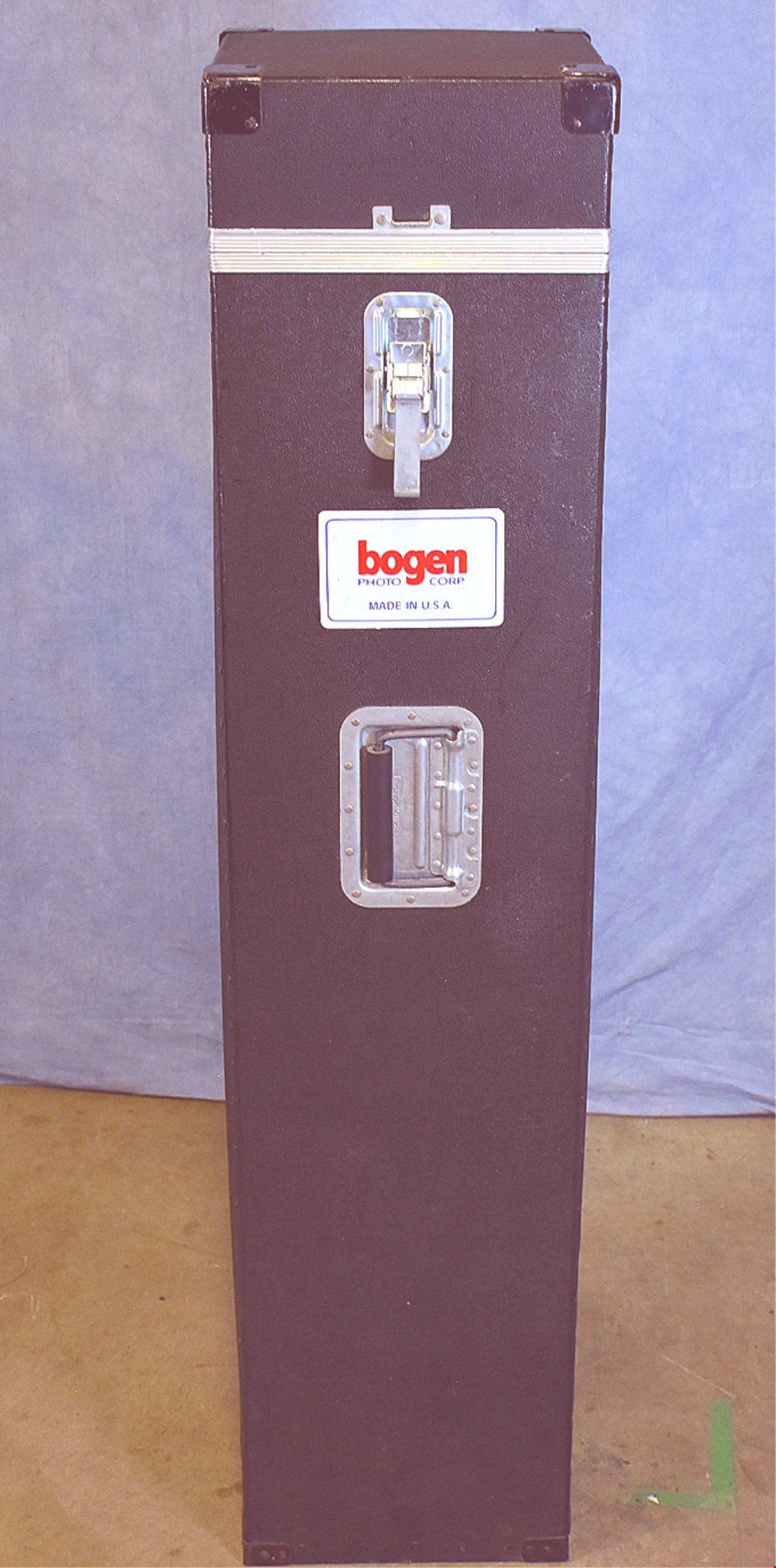 HEAVYDUTY PROFESSIONAL BOGEN 3061 TRIPOD & 116 FLUID HEAD 3067 & DOLLY with Case