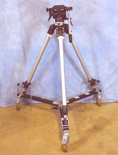 HEAVYDUTY PROFESSIONAL BOGEN 3061 TRIPOD & 116 FLUID HEAD 3067 & DOLLY with Case
