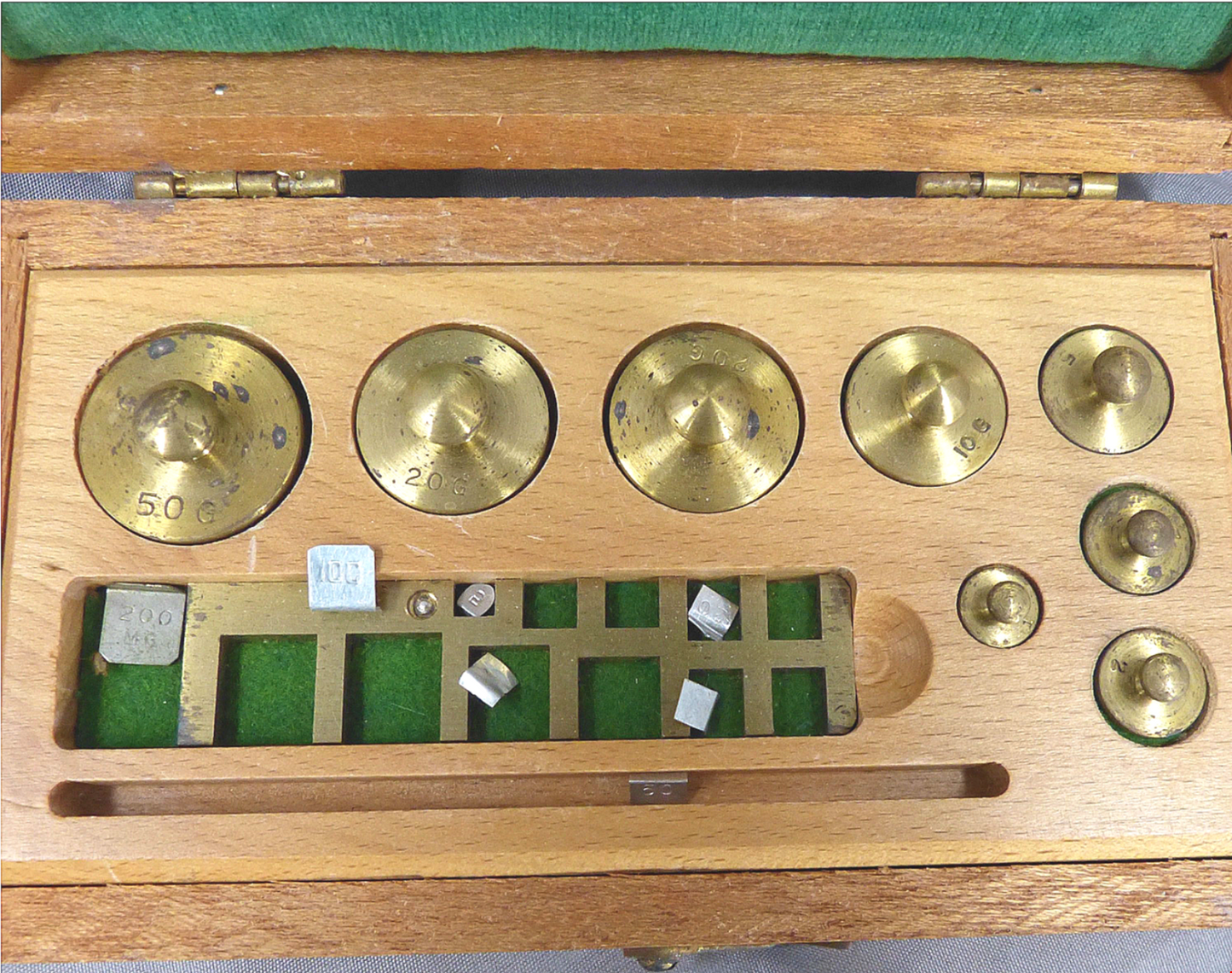 16 Pc 1mg - 50g Brass Apothecary Jewelry Lab Scale Calibration Weights Wood Box