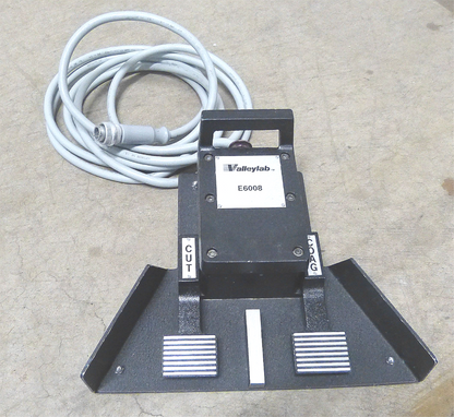 COVIDIEN FX-CS ELECTROSURGICAL GENERATOR w/3 FOOT REMOTES POSSIBLE CART FREESHIP