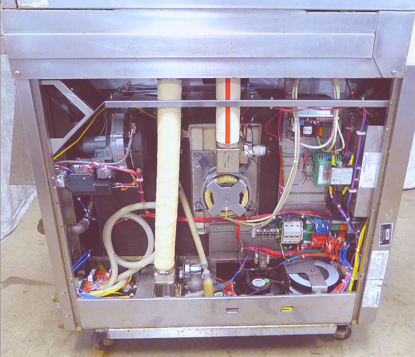 TWO STACK ALTO-SHAAM CTP7-20G COMBI NAT GAS BOILERLESS OVEN WATCH VIDEO