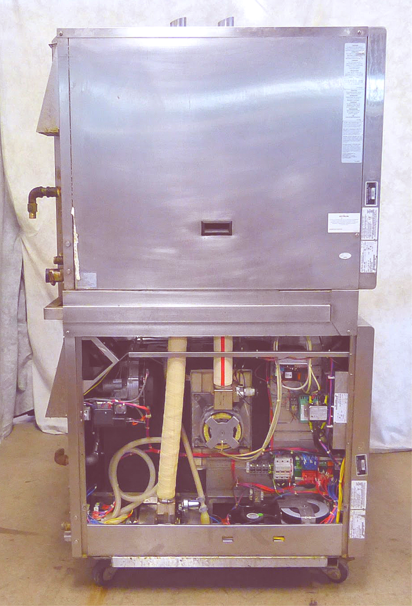 TWO STACK ALTO-SHAAM CTP7-20G COMBI NAT GAS BOILERLESS OVEN WATCH VIDEO