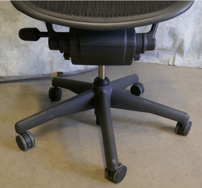 HERMAN MILLER AERO CHAIRs BLACK Size B Chadwick & Bill Stumpf FREE SHIP