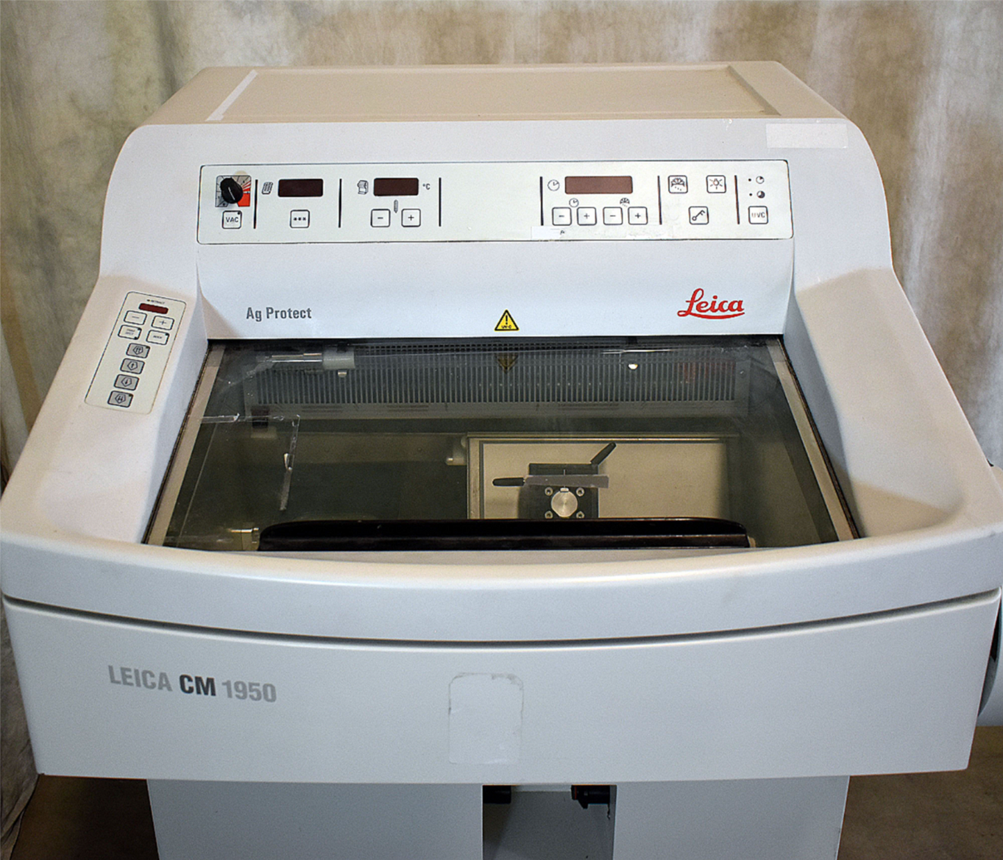 LEICA CM1950 CRYOSTAT VACUUM UV ULTRAVIOLET 60 Hz 120V 90DAYWARRANTY WATCH-VIDEO