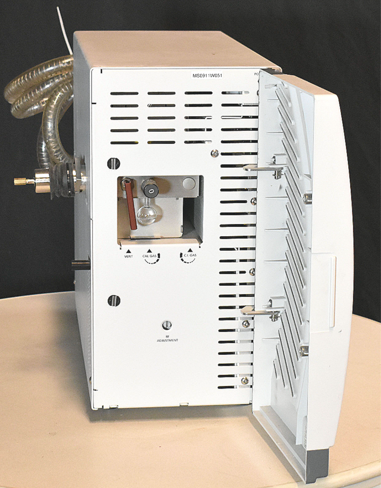 - VARIAN 450-GC CHROMATOGRAPH MASS SPECTROMETER & ULVAC VACUUM PUMP WATCH VIDEO