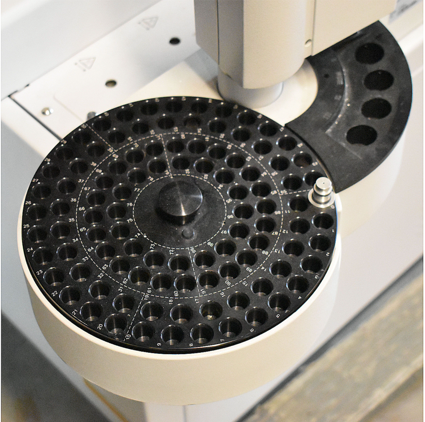 VARIAN 450-GC MASS SPECTROMETER WATCH VIDEO