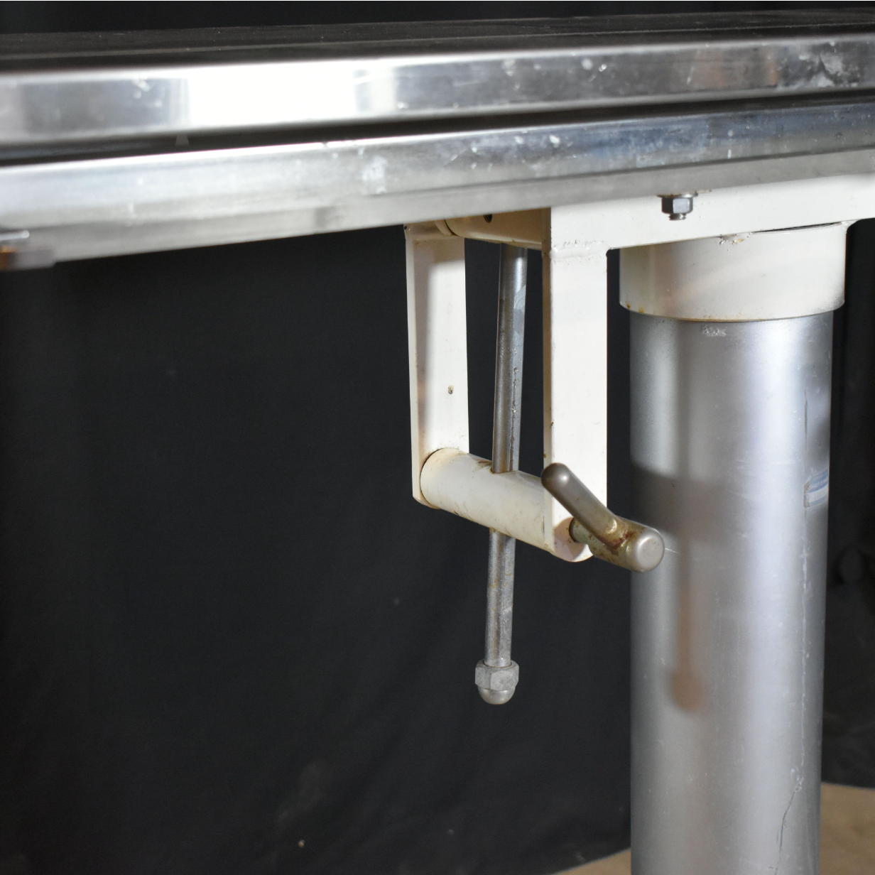 90DAYWARRANTY SHORE-LINE V-TOP TILT 58x19x37" VETERINARY SURGICAL TABLE FREESHIP