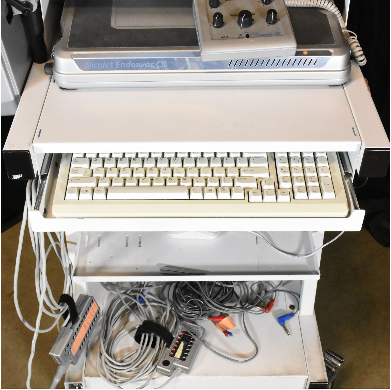 CAREFUSION VIASYS NICOLET ENDEAVOR CR IOM INTRAOPERATIVE MONITOR SYSTEM LOADED