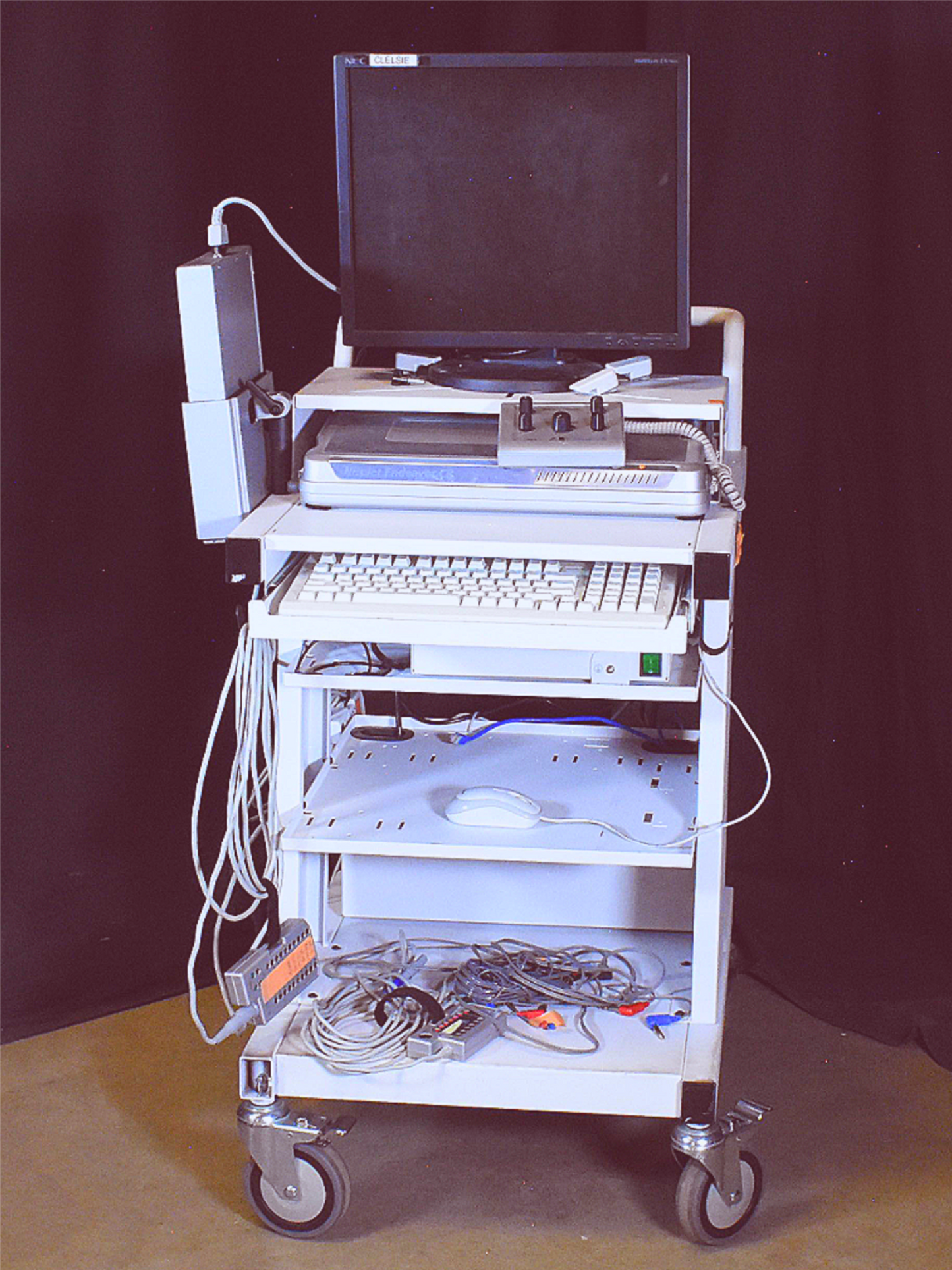 CAREFUSION VIASYS NICOLET ENDEAVOR CR IOM INTRAOPERATIVE MONITOR SYSTEM LOADED