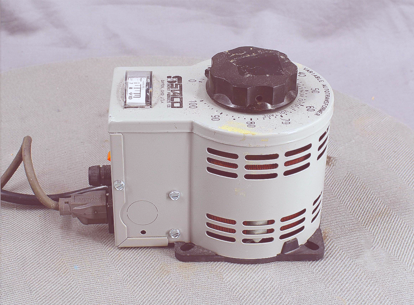 STACO 3PN1010BA VARIABLE TRANSFORMER 10A ANALOG DISPLAY 90DAY-WARRANTY FREE SHIP
