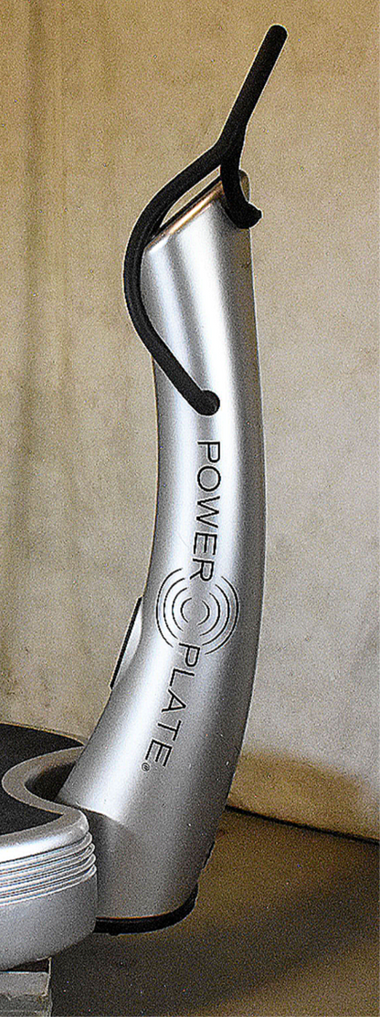 POWER PLATE® PRO5 AIRDAPTIVE VIBRATION EXERCISE MACHINE 90DAYWARRANTY WATCHVIDEO