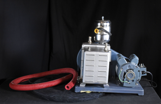 WELCH CHEMSTAR 1376N CHEMICHAL RESISTANT VACUUM PUMP 10.6cfm WATCHVIDEO FREESHIP