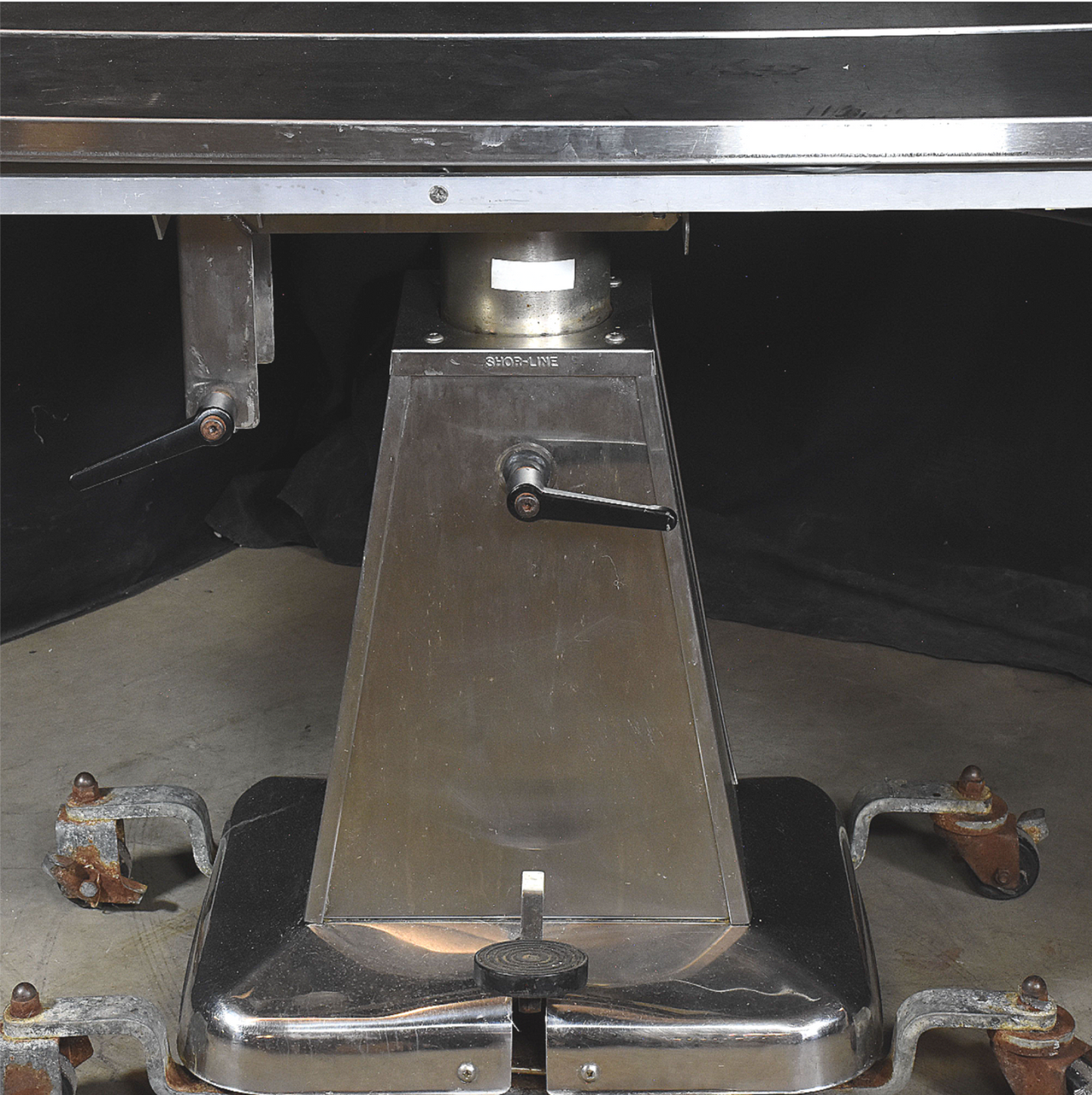 WARRANTY SHOR-LINE VTOP ELECT HEATED TOP HYDRAULIC TILT VETERINARY SURGERY TABLE