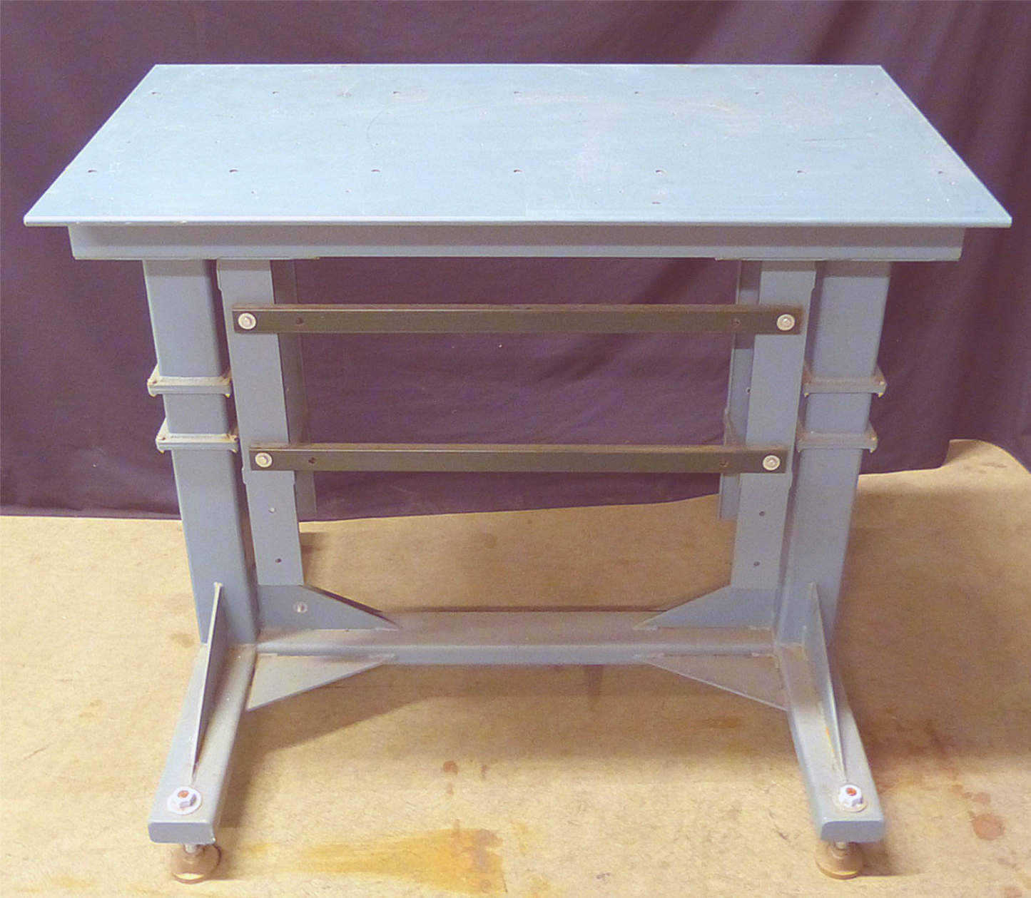 GENERAL ELECTRIC WELDING SHOP TOOL WELD TABLE 46" W x 36" D x 42".5' H FREE SHIP