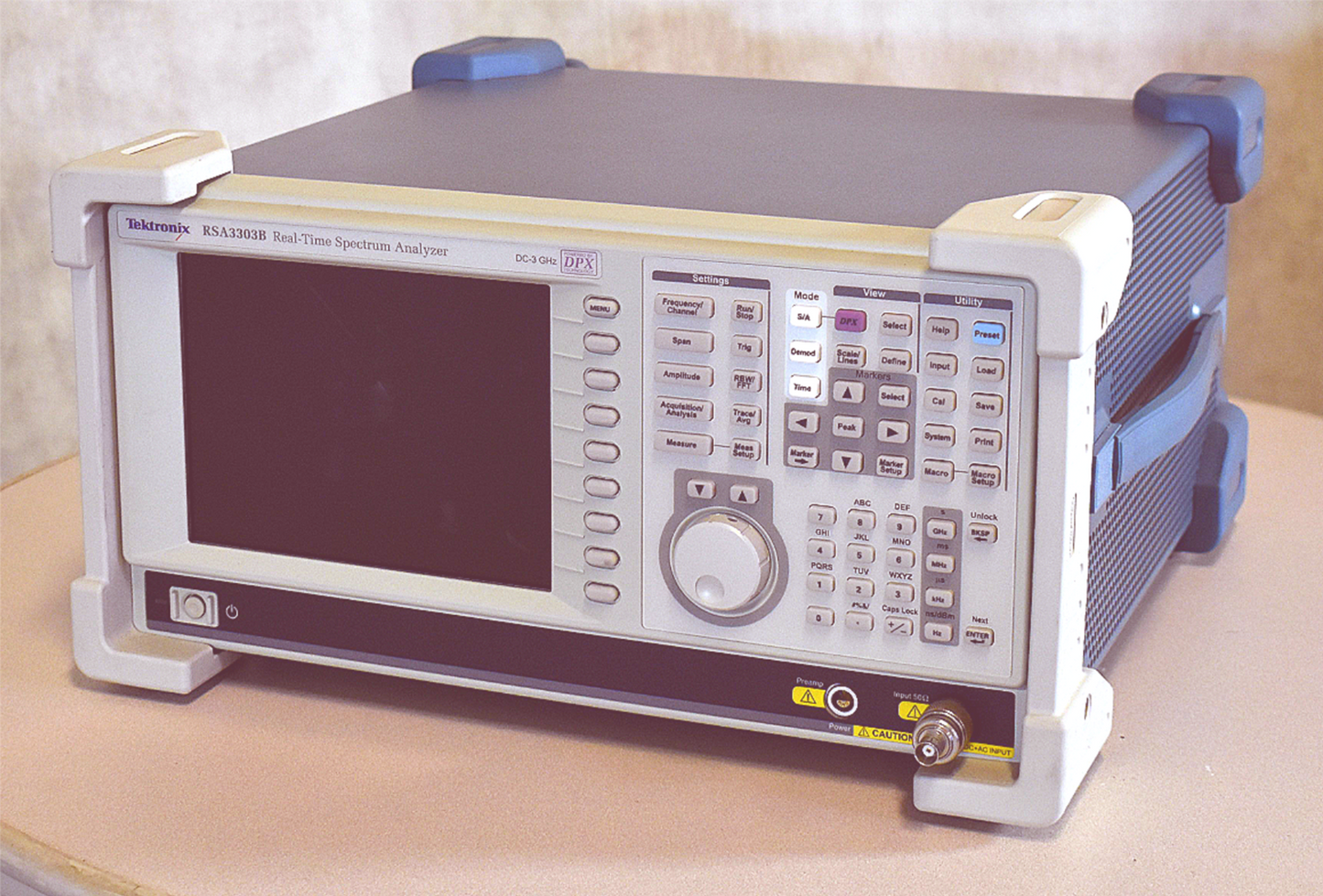 TEKTRONIX RSA3303B REAL TIME SPECTRUM ANALYZER DC to 3GHz WARRANTY WATCH VIDEO
