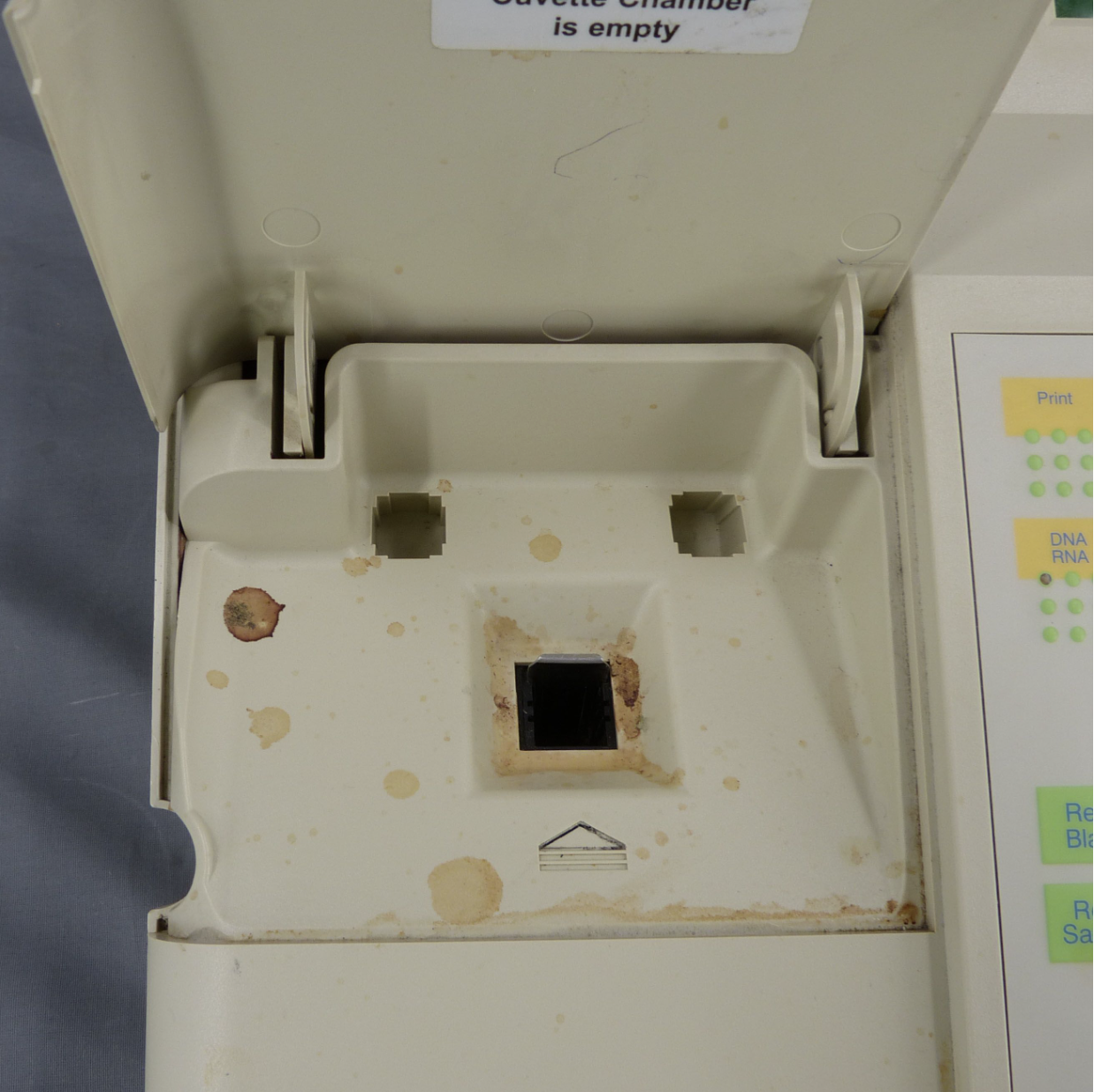 BioRad SmartSpec 3000 Spectrophotometer 200 to 800nm ±2 nm 90DAYWARRANTY