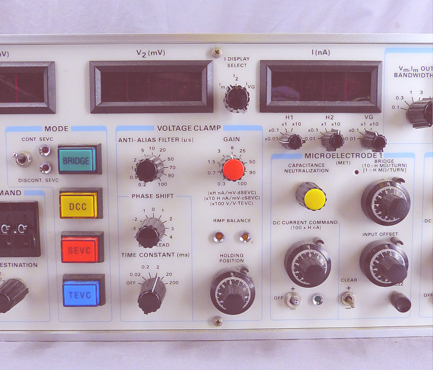 AXON INSTRUMENTS AXOCLAMP-2A ELECTRODE VOLT CLAMP & ORIGINAL MANUAL 90DAYWARRANT