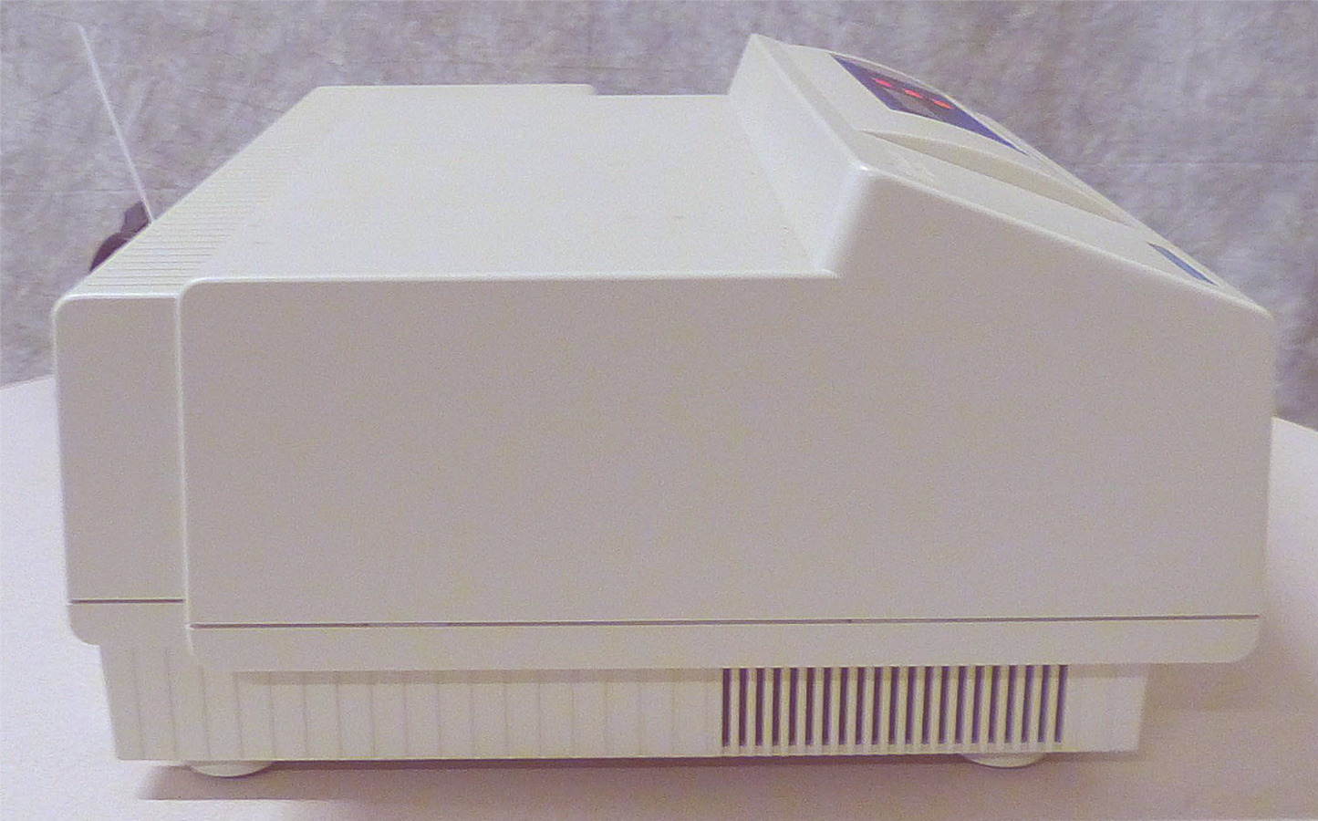 MOLECULAR DEVICES SPECTRA MAX GEMINI FLUORESCENT SPECTROPHOTOMETER 90DAYWARRANTY