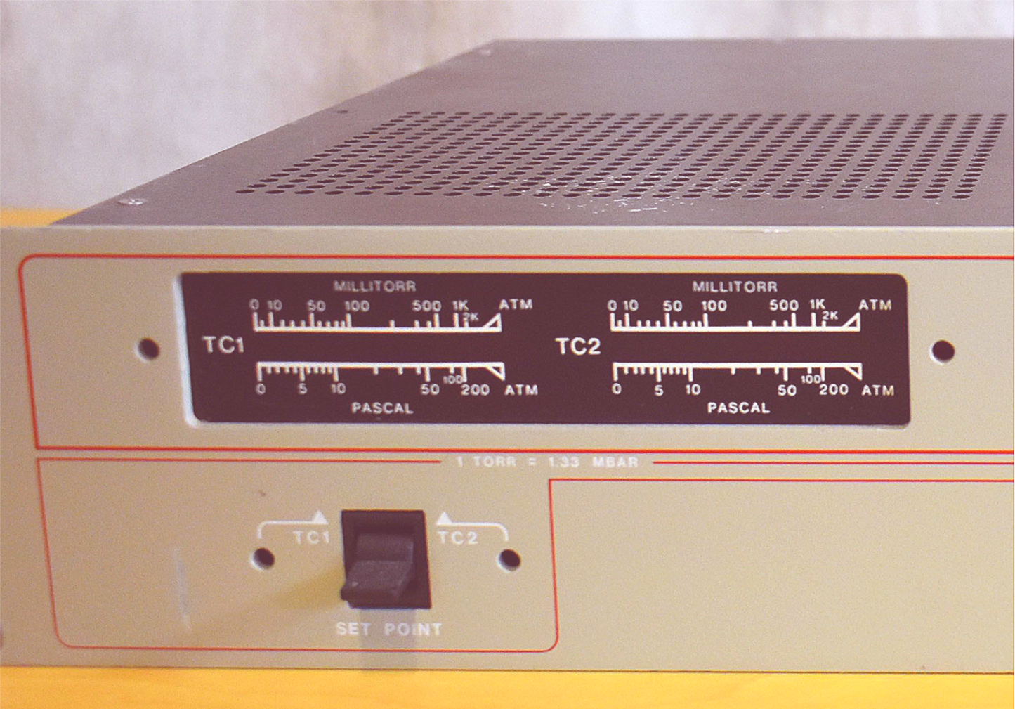 VARIAN TYPE 880RS W/TC VACUUM IONIZATION GAUGE L6270-301 90DAYWARRANTY FREESHIP