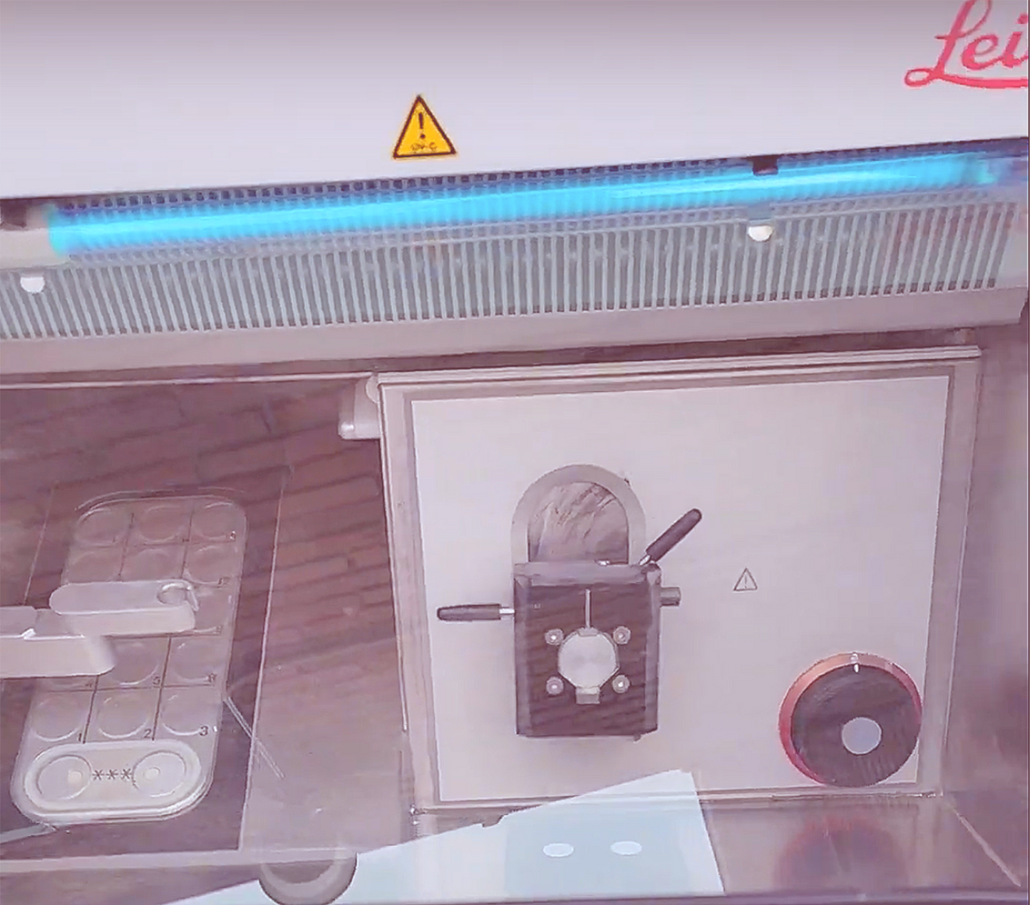 LEICA CM1950 CRYOSTAT VACUUM UV ULTRAVIOLET 60 Hz 120V 90DAYWARRANTY WATCH-VIDEO