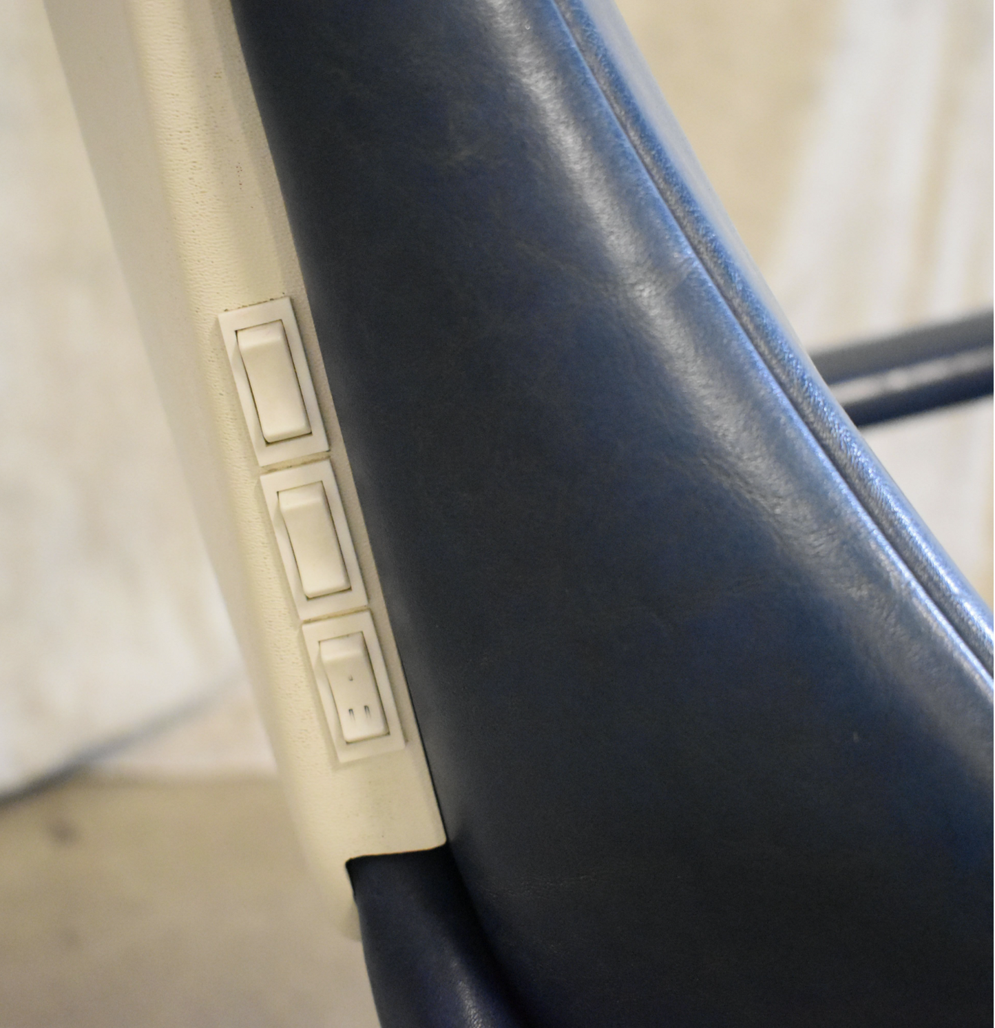 ROYAL 17 POWER HI-LO PROCEDURE EXAM CHAIR 90-DAY-WARRANTY WATCH-VIDEO FREE-SHIP