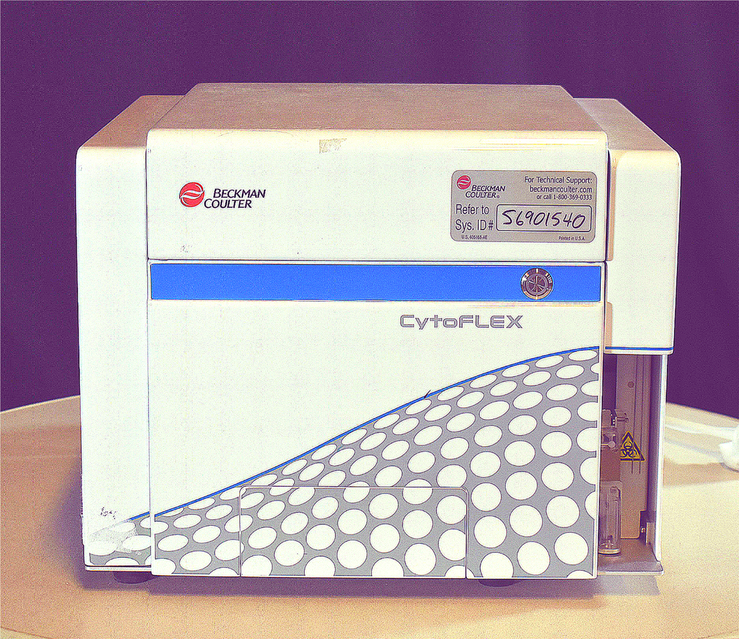 BECKMAN COULTER CYTOFLEX A00-1-1102 FLOW CYTOMETER "NO DONGLE" FREE SOFTWARE