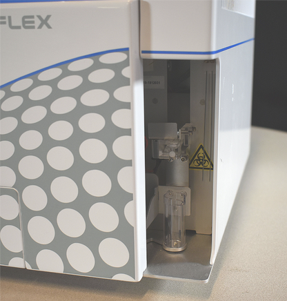 BECKMAN COULTER CYTOFLEX FLOW CYTOMETER "NO DONGLE" *FREE SOFTWARE* WATCH VIDEO!