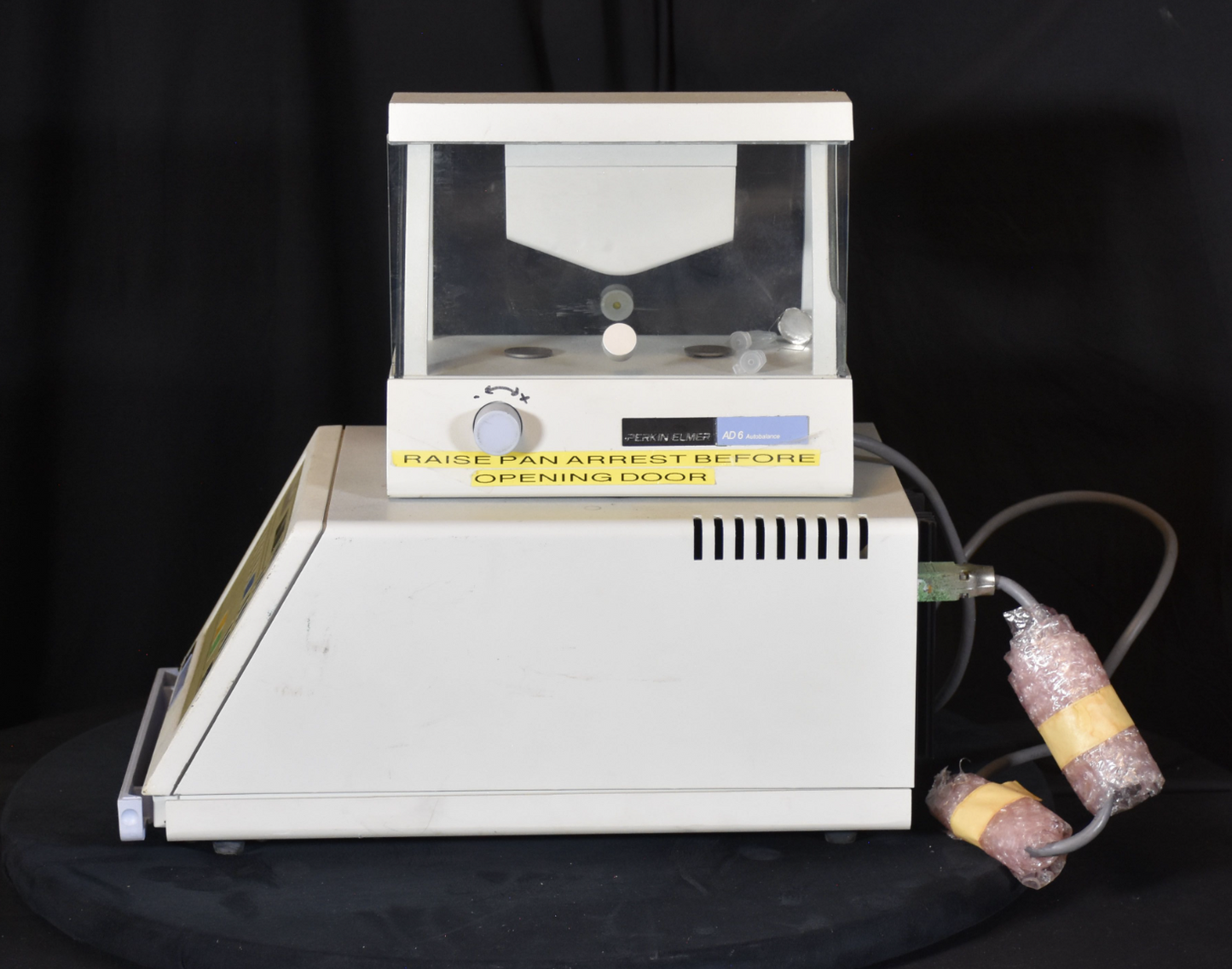 90-DAY-WARRANTY PERKIN ELMER AD 6 MICROBALANCE 0.1mg 5g 90-DAY-WARRANTY FREESHIP