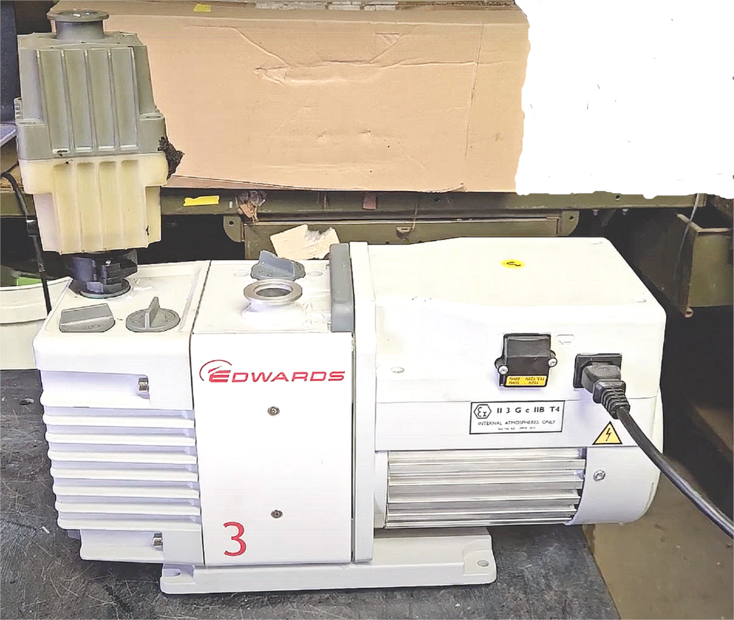 90DAYWARRANTY 220Volt EDWARDS 3 ROTARY VANE 2.3CFM VACUUM PUMP FILTER WATCHVIDEO