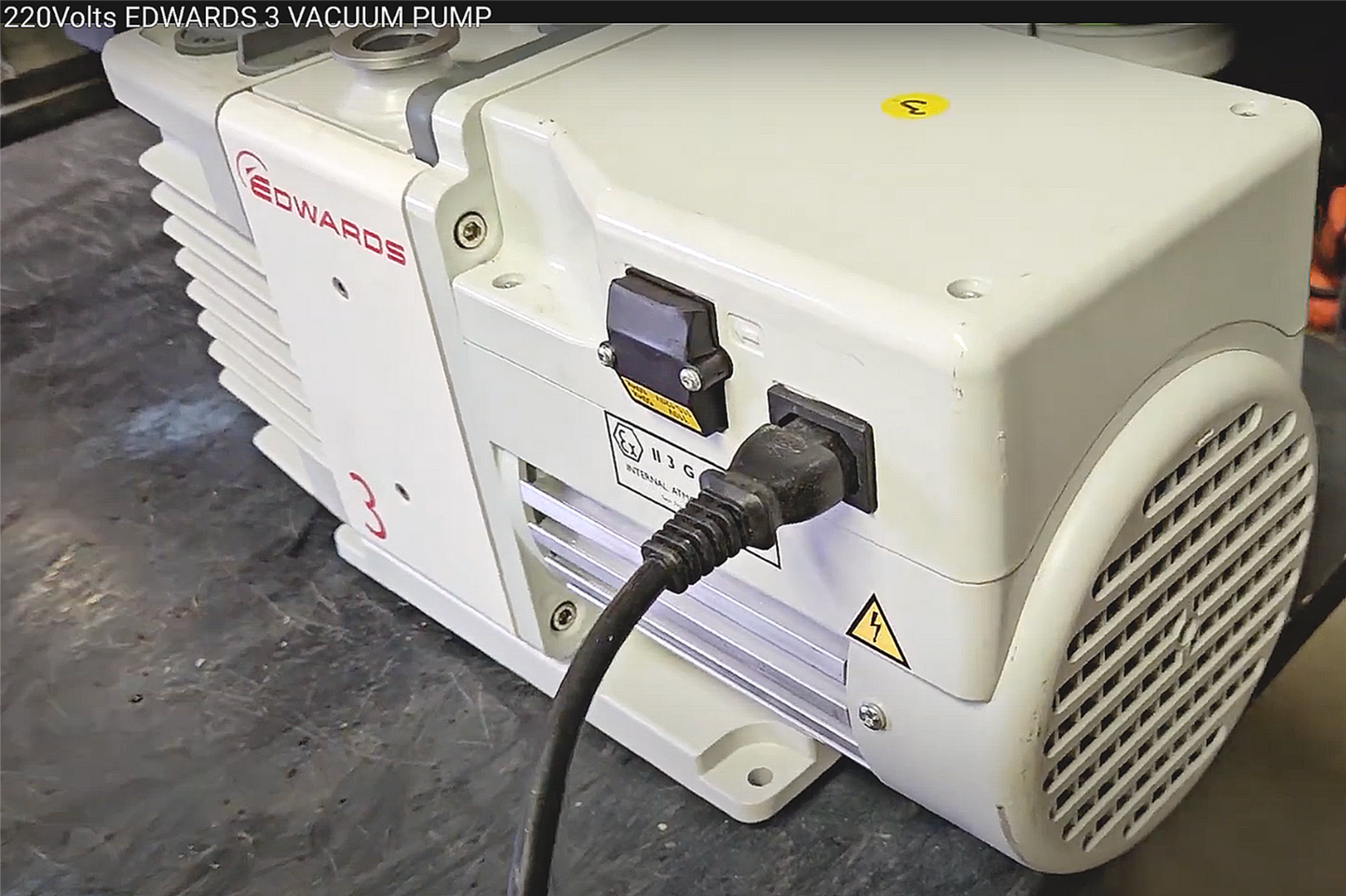 90DAYWARRANTY 220Volt EDWARDS 3 ROTARY VANE 2.3CFM VACUUM PUMP FILTER WATCHVIDEO